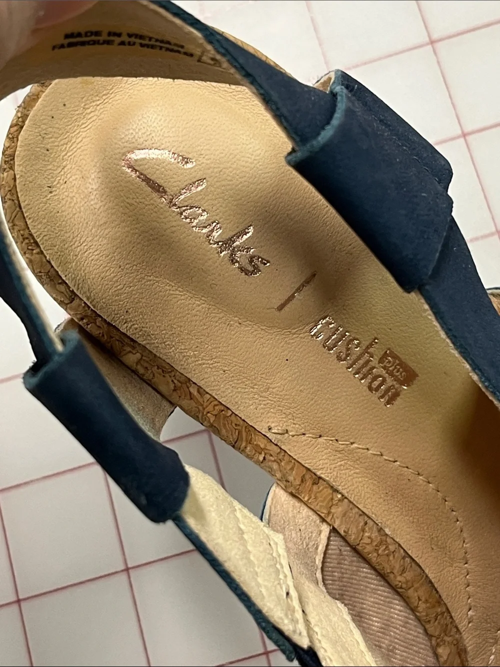 CLARKS 